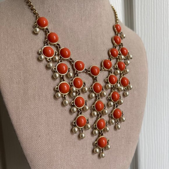 Orange Lucite Gold Tone Festoon Bib Style Dangle Costume Fashion Estate Necklace - Picture 2 of 7